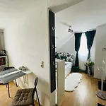 Barbarosa Koenigstaedten 1 Apartment